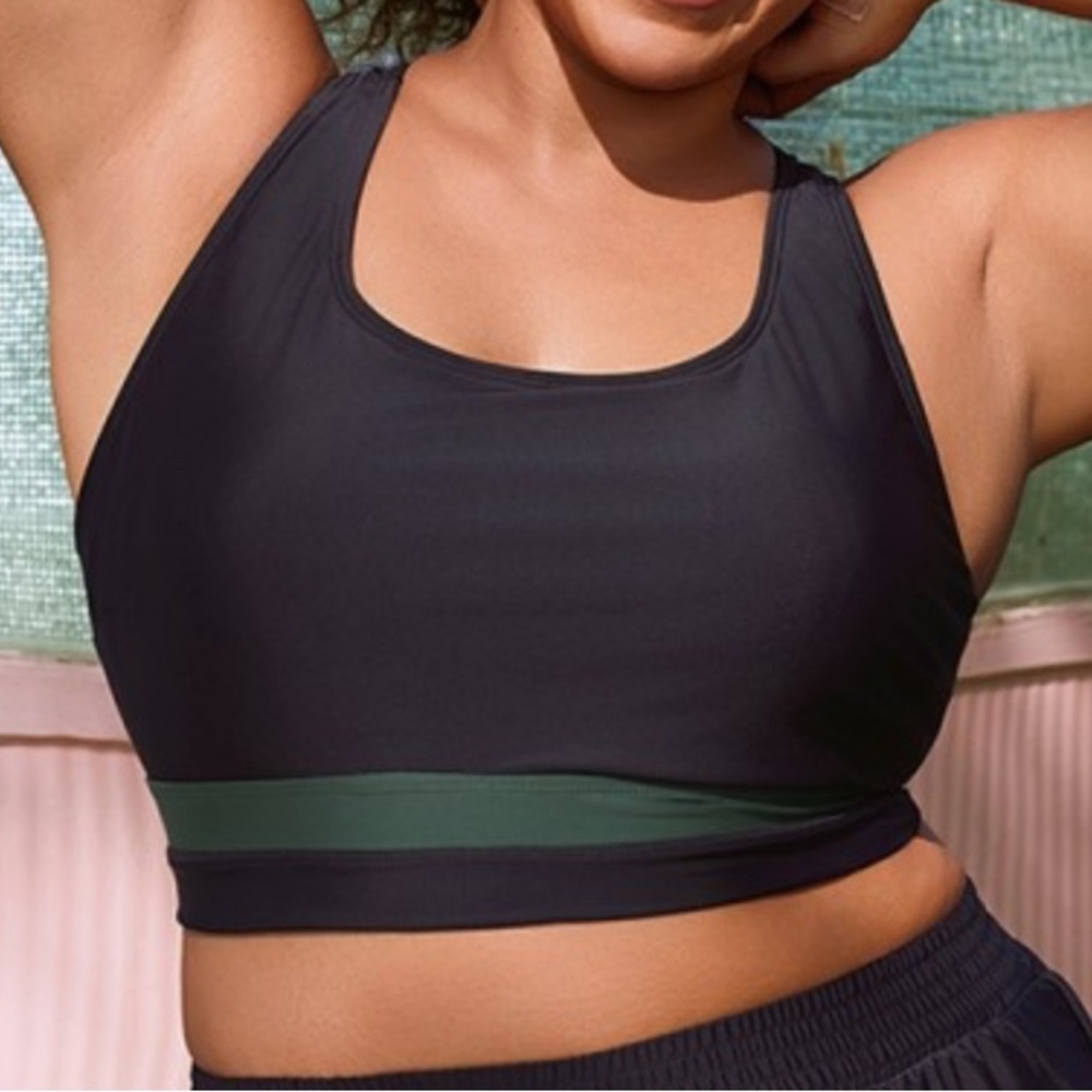 Meet.Curve Black and Green Bikini Top